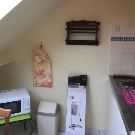 F2 Au Dernier Etage, Hyper Centre Mont-dore, A 50m Des Thermes, Ascenseur, Ideal Cure - Fr-1-415-83 Apartment Le Mont-Dore